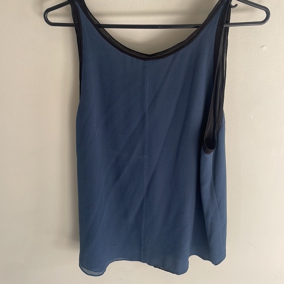 Babaton silk top with blue and black - Picture 3 of 3